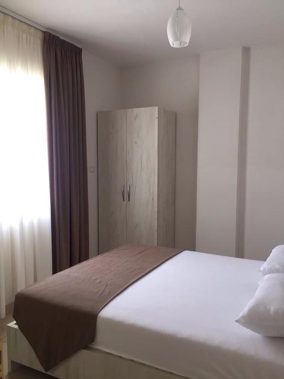 Velipoja Apartments Eksteriør billede