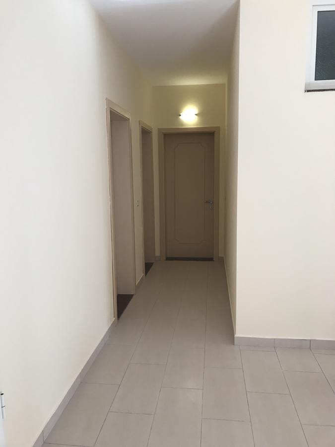 Velipoja Apartments Eksteriør billede