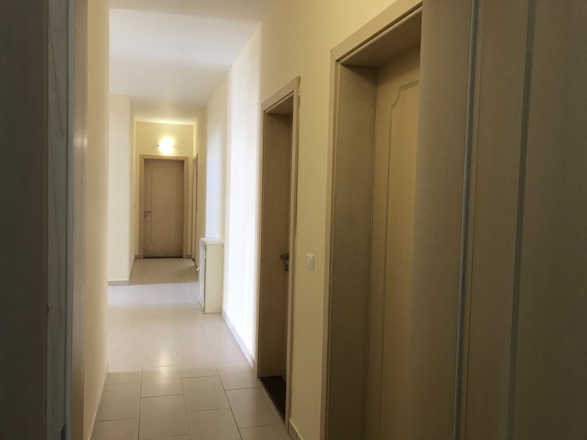 Velipoja Apartments Eksteriør billede
