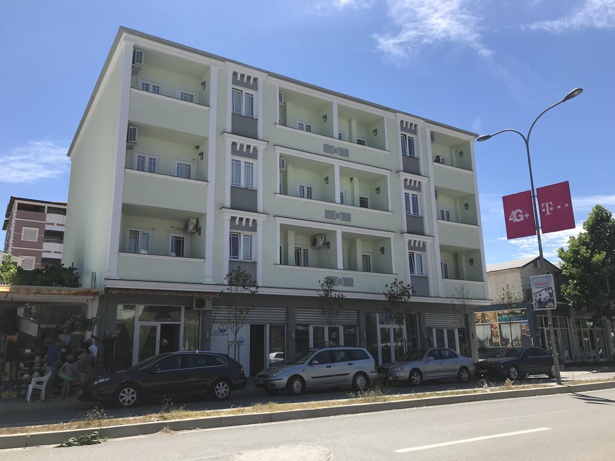 Velipoja Apartments Eksteriør billede
