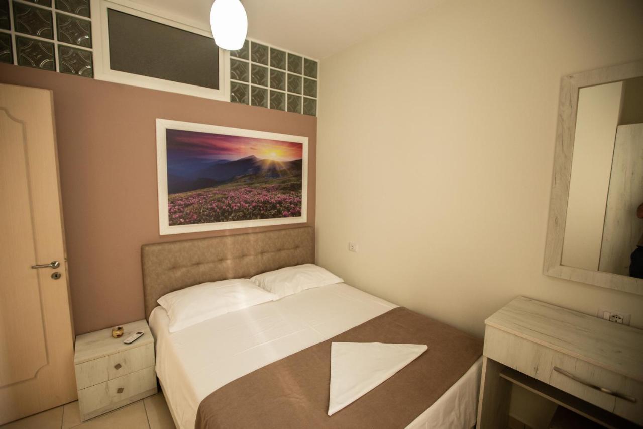 Velipoja Apartments Eksteriør billede