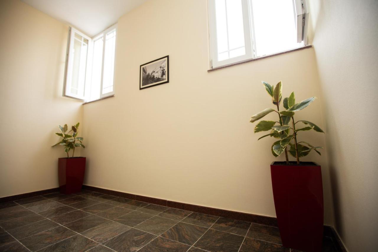 Velipoja Apartments Eksteriør billede